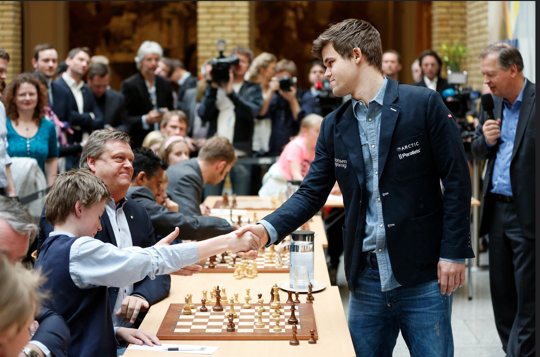 Шахматы 1 игрок. Магнус Карлсен и Каспаров игра.